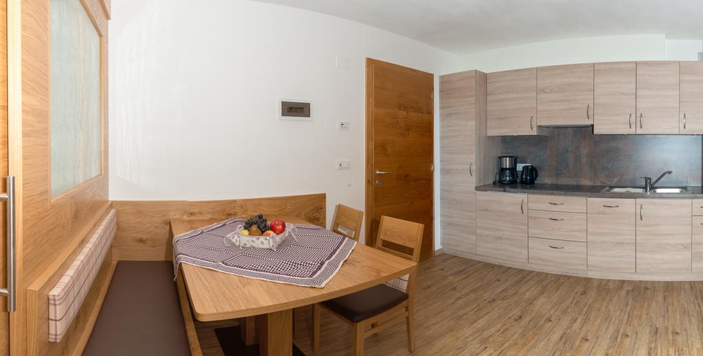 Krebishof Agriturismo Schenna Eksteriør bilde